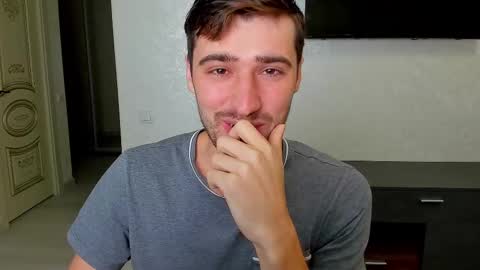 Snapshot of gilbertogonzales chatting on 03.07.25 gilbertogonzales online show from 03.07.25