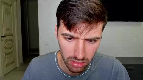 Snapshot of gilbertogonzales chatting on 03.08.25 gilbertogonzales online show from 03.08.25