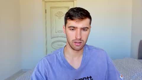 Snapshot of gilbertogonzales chatting on 09.17.25 gilbertogonzales online show from 09.17.25