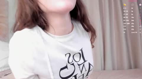 Snapshot of gina_vicious chatting on 02.10.25 Gina online show from 02.10.25