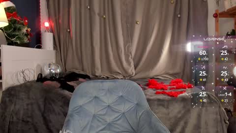 Snapshot of ginavontease chatting on 12.15.24 Gina online show from 12.15.24