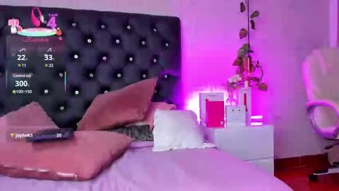 Snapshot of giorgina_moretti chatting on 03.07.25 Giorgina online show from 03.07.25