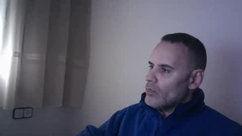 Snapshot of gioshadow chatting on 01.04.25 gioshadow online show from 01.04.25