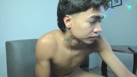 Snapshot of giraldo_giraldo chatting on 11.12.25 Giraldo online show from 11.12.25