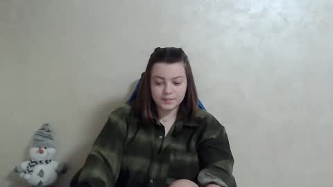 girl_leya online show from 12.28.24