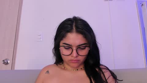 Snapshot of giselamaru chatting on 01.17.25 online show from 01.17.25