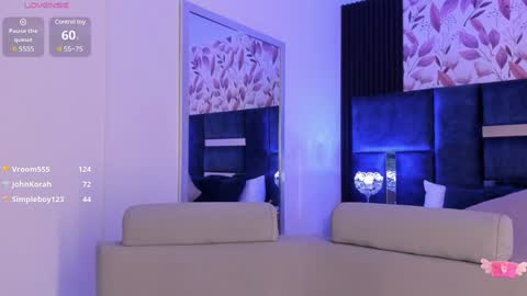 Snapshot of giselamaru chatting on 01.19.25 online show from 01.19.25