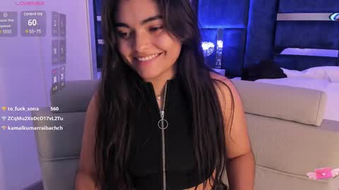 Snapshot of giselamaru chatting on 02.11.25 online show from 02.11.25