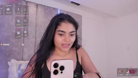 Snapshot of giselamaru chatting on 02.24.25 online show from 02.24.25
