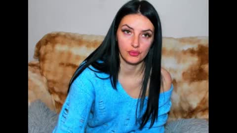 Snapshot of glamourouskassy chatting on 02.17.25 Casandra online show from 02.17.25