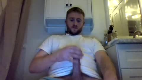 Snapshot of glenjam80 chatting on 12.19.24 glenjam80 online show from 12.19.24