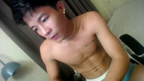 Snapshot of glenndou_daxs chatting on 09.20.25 glenndou_daxs online show from 09.20.25