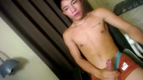 Snapshot of glenndou_daxs chatting on 09.23.25 glenndou_daxs online show from 09.23.25