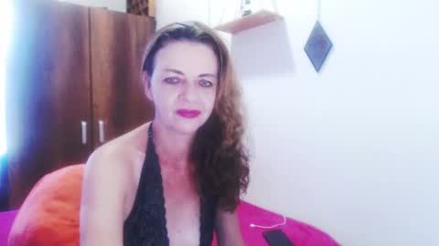 Snapshot of gloriawhitte7 chatting on 01.29.25 gloriawhitte7 online show from 01.29.25