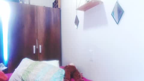 Snapshot of gloriawhitte7 chatting on 02.04.25 gloriawhitte7 online show from 02.04.25