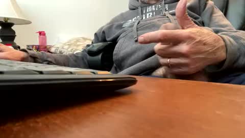 Snapshot of gngnxxx chatting on 10.20.25 gngnxxx online show from 10.20.25