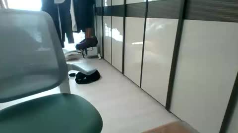 Snapshot of gnyeon chatting on 01.08.25 korboy online show from 01.08.25