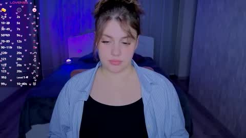 Snapshot of goga_li chatting on 09.19.25 Lilya online show from 09.19.25