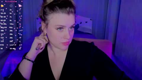 Snapshot of goga_li chatting on 09.23.25 Lilya online show from 09.23.25