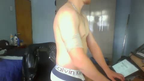 Snapshot of goodfumes chatting on 01.09.25 goodfumes online show from 01.09.25