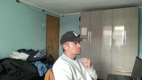 Snapshot of goodfumes chatting on 09.09.25 goodfumes online show from 09.09.25