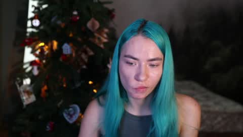 Snapshot of gracegreen chatting on 12.17.24 I will be glad to see you 30 N 1800 - 2300 gmt3 online show from 12.17.24