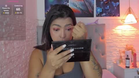 Snapshot of graceymilf999 chatting on 01.29.25 Gracey Milf online show from 01.29.25