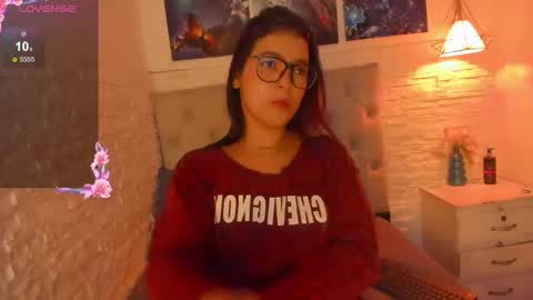 Snapshot of graceymilf999 chatting on 02.18.25 Gracey Milf online show from 02.18.25