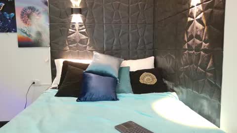 Snapshot of graceymilf999 chatting on 09.24.25 Gracey Milf online show from 09.24.25