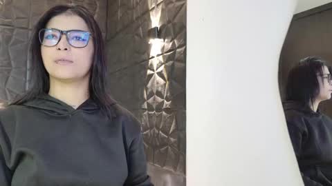 Snapshot of graceymilf999 chatting on 09.28.25 Gracey Milf online show from 09.28.25