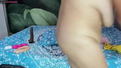 Snapshot of grandmother_milf chatting on 10.10.25 Mi Name is violeta online show from 10.10.25