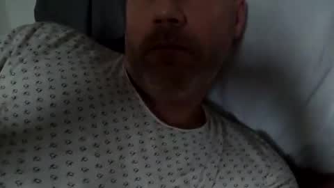 Snapshot of grzegorz34 chatting on 11.16.25 Greg online show from 11.16.25