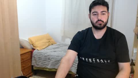 Snapshot of gsendra chatting on 01.12.25 gsendra online show from 01.12.25