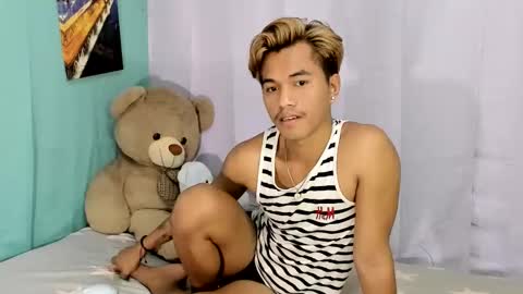 Snapshot of gwapoako100 chatting on 12.11.24 Pitz Sonido Herndon online show from 12.11.24