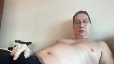 Snapshot of gwashere4u chatting on 02.17.25 gwashere4u online show from 02.17.25