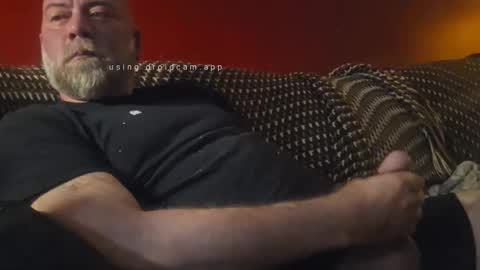 Snapshot of gymshoo chatting on 11.15.25 Eli online show from 11.15.25