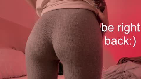 Snapshot of h2h0e chatting on 12.30.24 Lana online show from 12.30.24