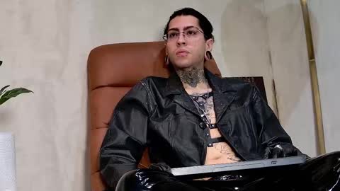 Snapshot of hades_hellhunt chatting on 10.08.25 hades_hellhunt online show from 10.08.25