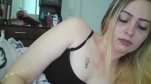 Snapshot of haileyakuma69 chatting on 09.15.25 Hailey and d online show from 09.15.25