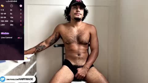 Snapshot of hairyshort chatting on 10.08.25 hairy and short online show from 10.08.25