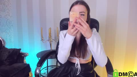 Snapshot of haley_best_ chatting on 12.07.24 Haley online show from 12.07.24