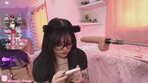 Snapshot of hanabi___ chatting on 10.20.25   online show from 10.20.25