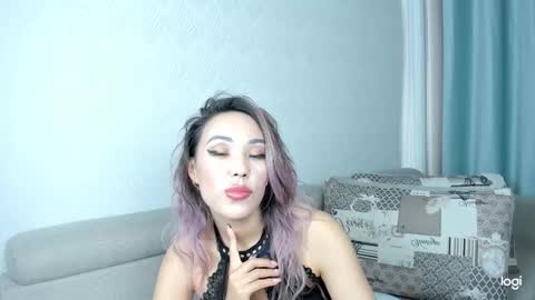 Snapshot of hanah_cho_cho chatting on 02.14.25 Hanah online show from 02.14.25