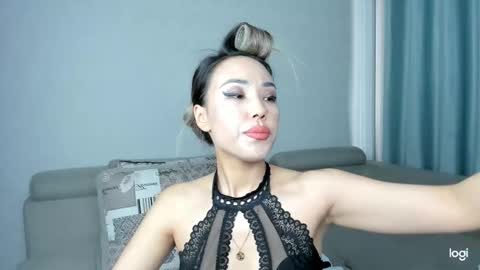 Snapshot of hanah_cho_cho chatting on 02.24.25 Hanah online show from 02.24.25