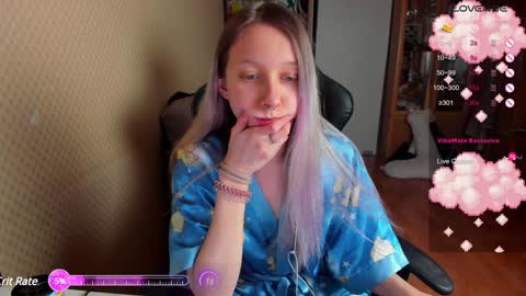 Snapshot of handsome_whale chatting on 12.30.24 Mila online show from 12.30.24