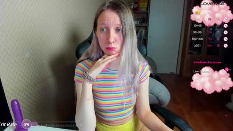 Snapshot of handsome_whale chatting on 02.20.25 Mila online show from 02.20.25