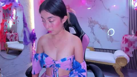 Snapshot of hanna_cutte_ chatting on 10.04.25 Hanna online show from 10.04.25
