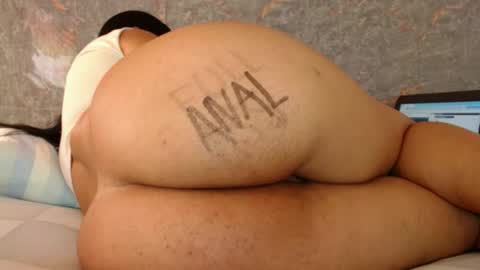 Snapshot of hanna_messy chatting on 11.15.25 Hanna online show from 11.15.25