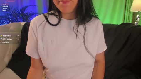 Snapshot of hannah_jonhson_1 chatting on 09.14.25 Hannah online show from 09.14.25