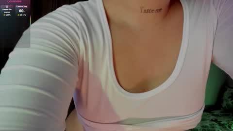 Snapshot of hannah_jonhson_1 chatting on 09.30.25 Hannah online show from 09.30.25